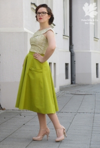 Grünes Vintage Ensemble Kleid Rock Bluse Jäckchen Karlotta Pink