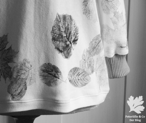 Pulli Materialdruck mit Blättern Flexible Raffungen& Bündchen Yoshiko Mizuno Stiebner Bretagne-Shirt