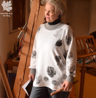 Pulli Materialdruck mit Blättern Flexible Raffungen& Bündchen Yoshiko Mizuno Stiebner Bretagne-Shirt